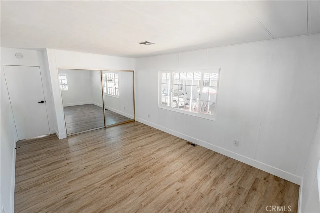 3530 Damien, #202