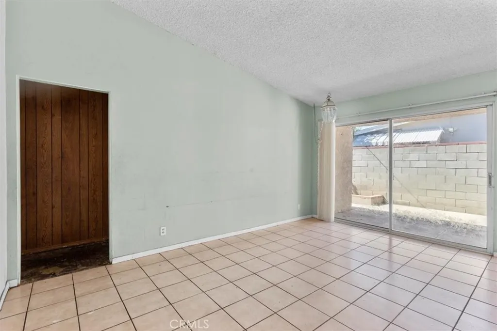 1225 Sheridan