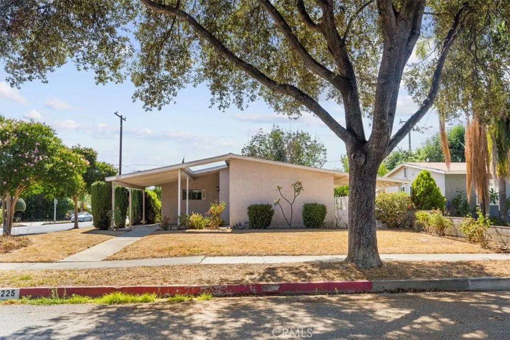 1225 Sheridan