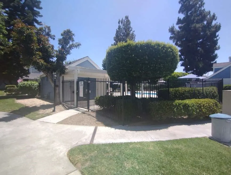 804 W Grondahl Street, #D