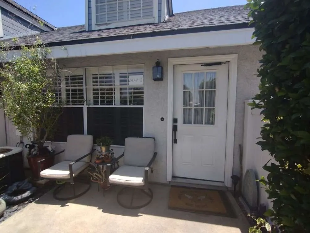 804 W Grondahl Street, #D