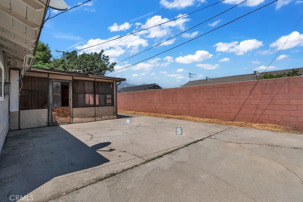 1916 Mountain Avenue
