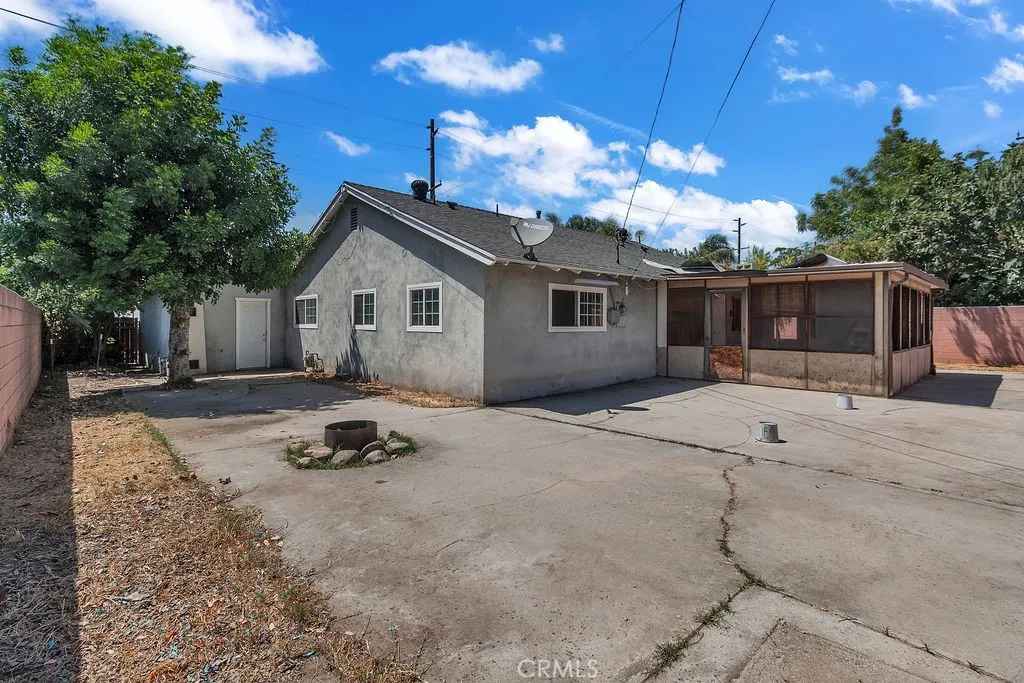 1916 Mountain Avenue