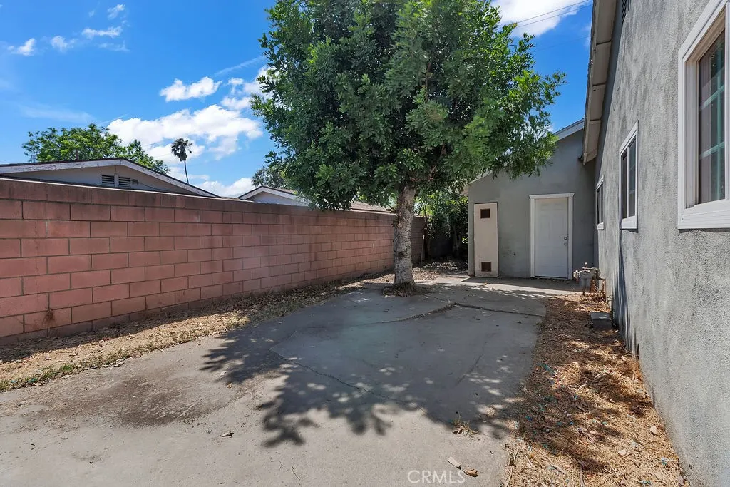 1916 Mountain Avenue