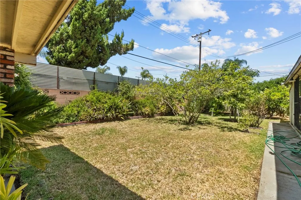 327 Flaxton Street