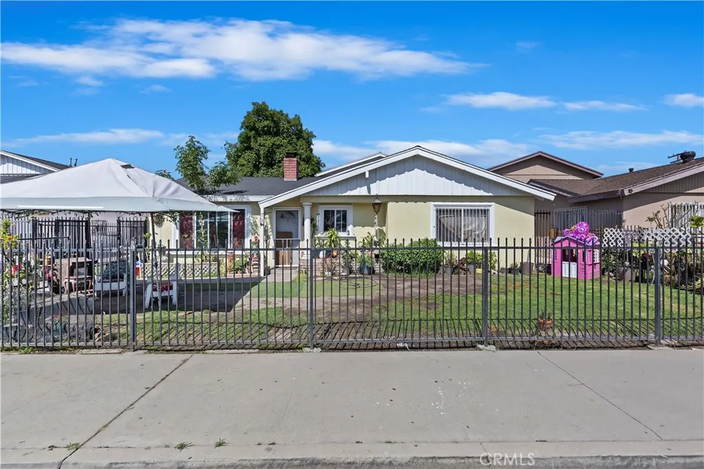 2427 Chanslor Street