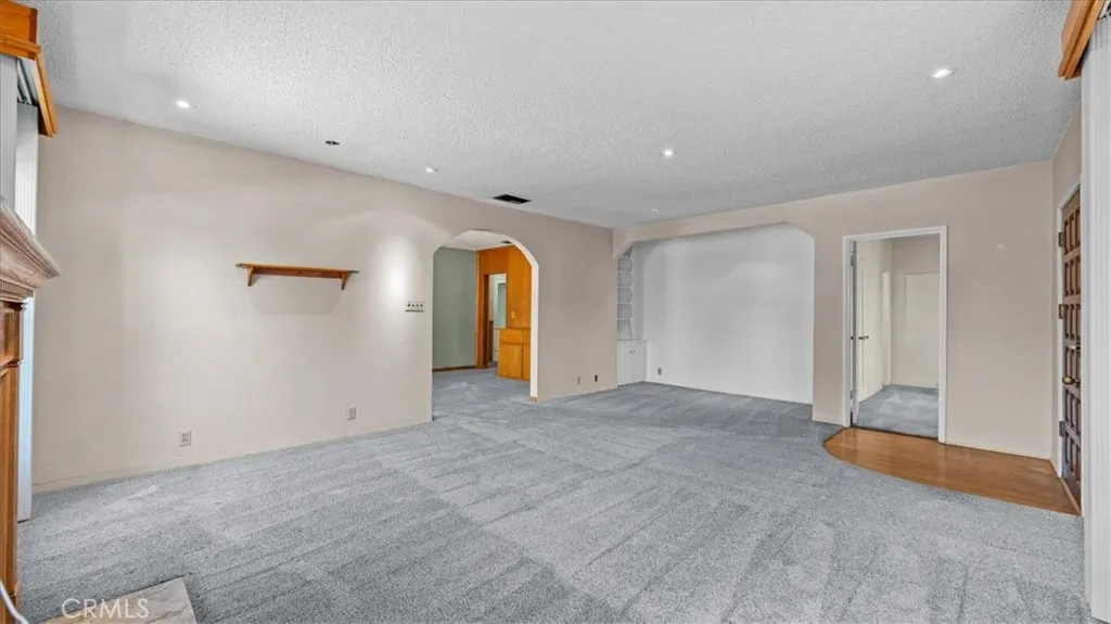 551 E I Street