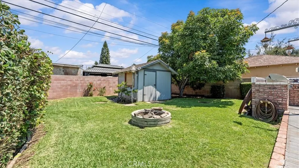 551 E I Street