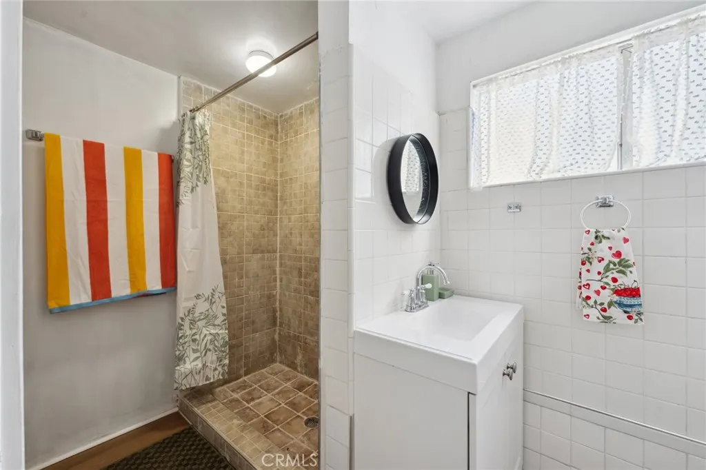 318 E 11th Street