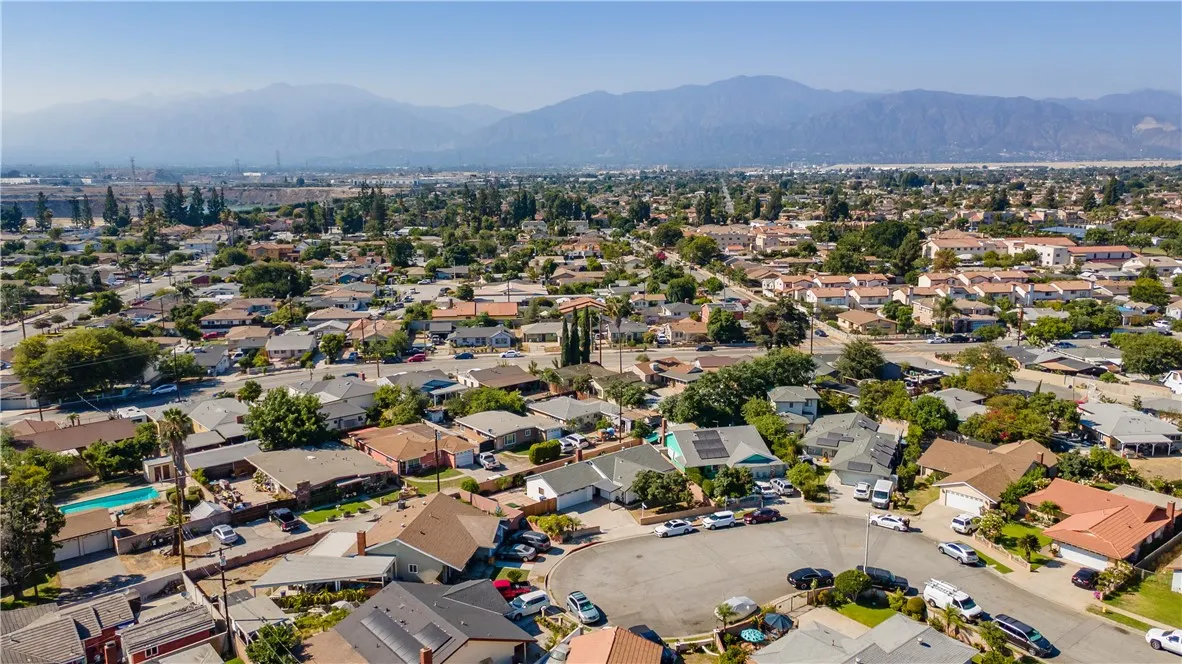 13424 Rockway Drive