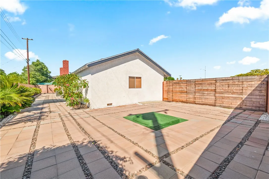 13424 Rockway Drive