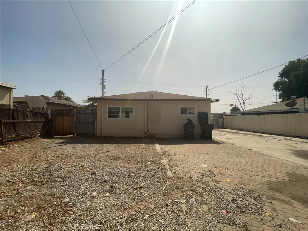 10866 Grand Avenue