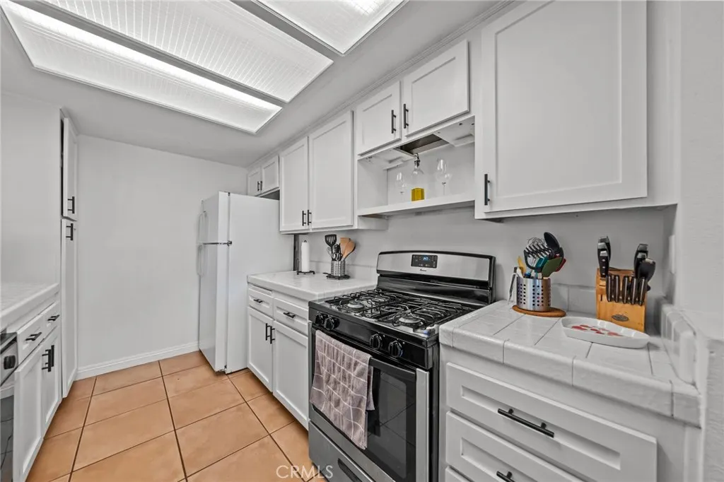 430 Anderwood Court, #24