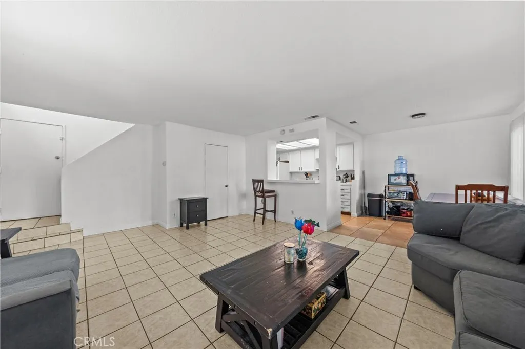 430 Anderwood Court, #24