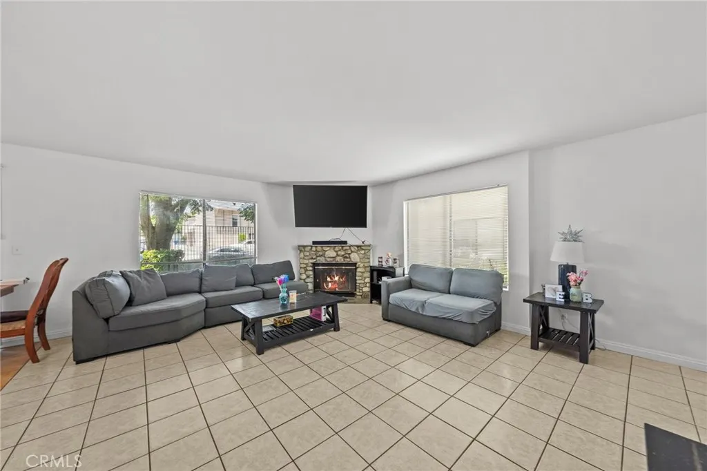 430 Anderwood Court, #24