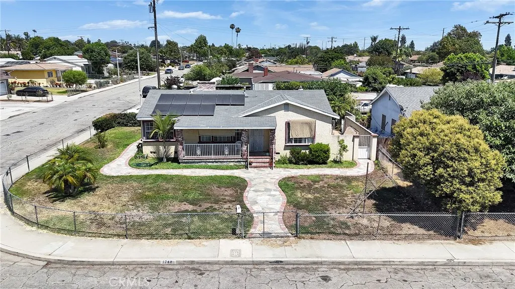 1748 Bonnie Brae Street