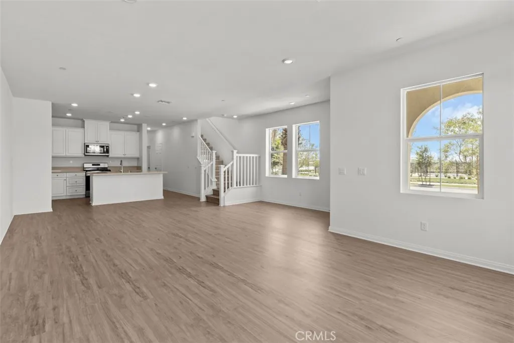 4293 S Hermosa Paseo