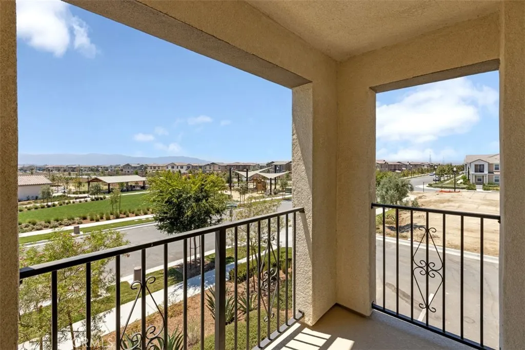 4293 S Hermosa Paseo