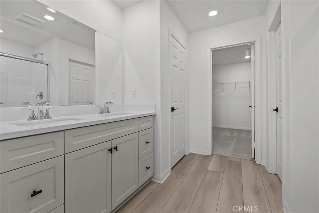 4283 S Hermosa Paseo