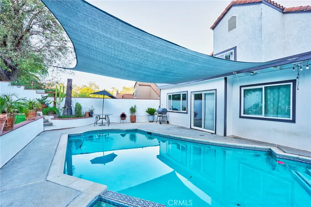 17 Westbrook Lane
