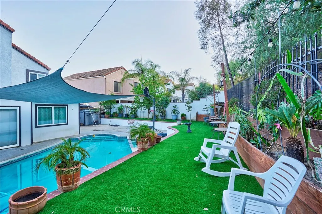 17 Westbrook Lane