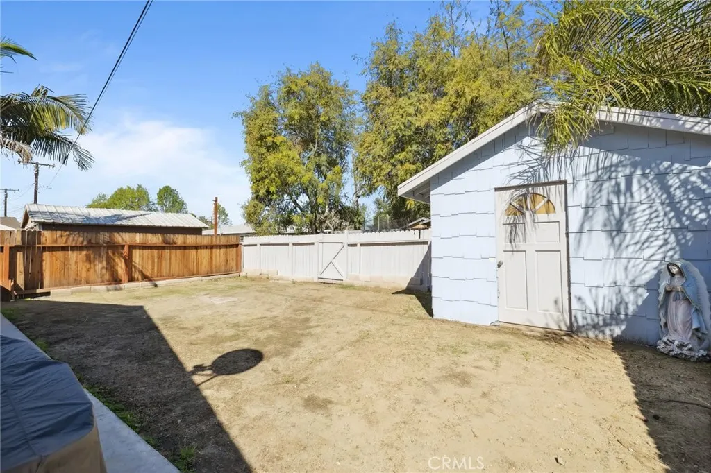 647 Muir Avenue