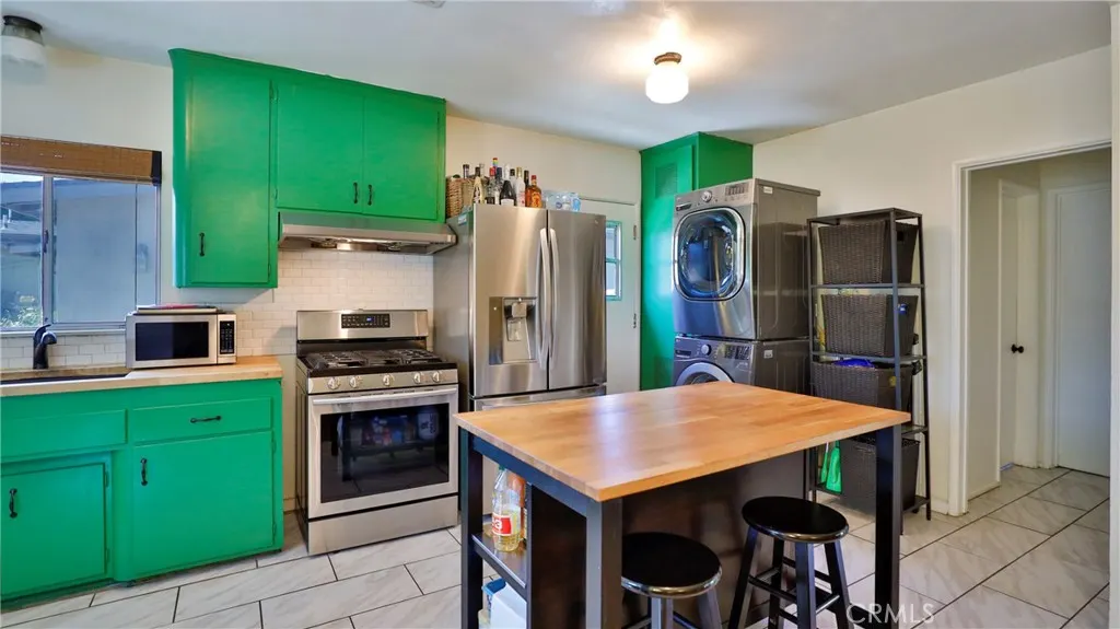 5035 Greer Avenue