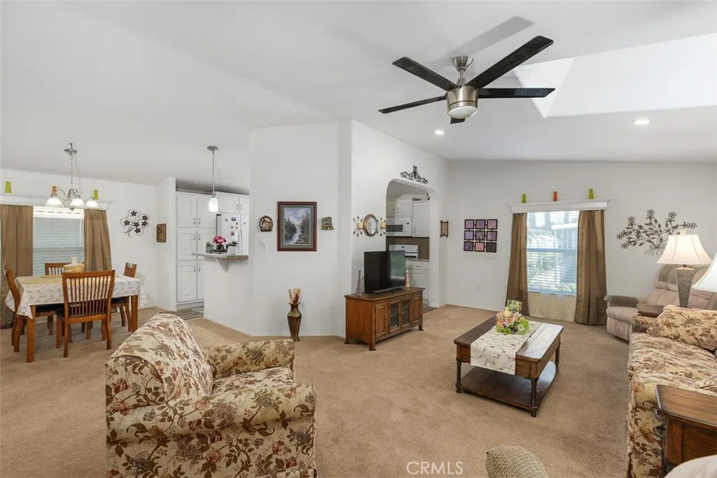 1456 E Philadelphia St Spc 390