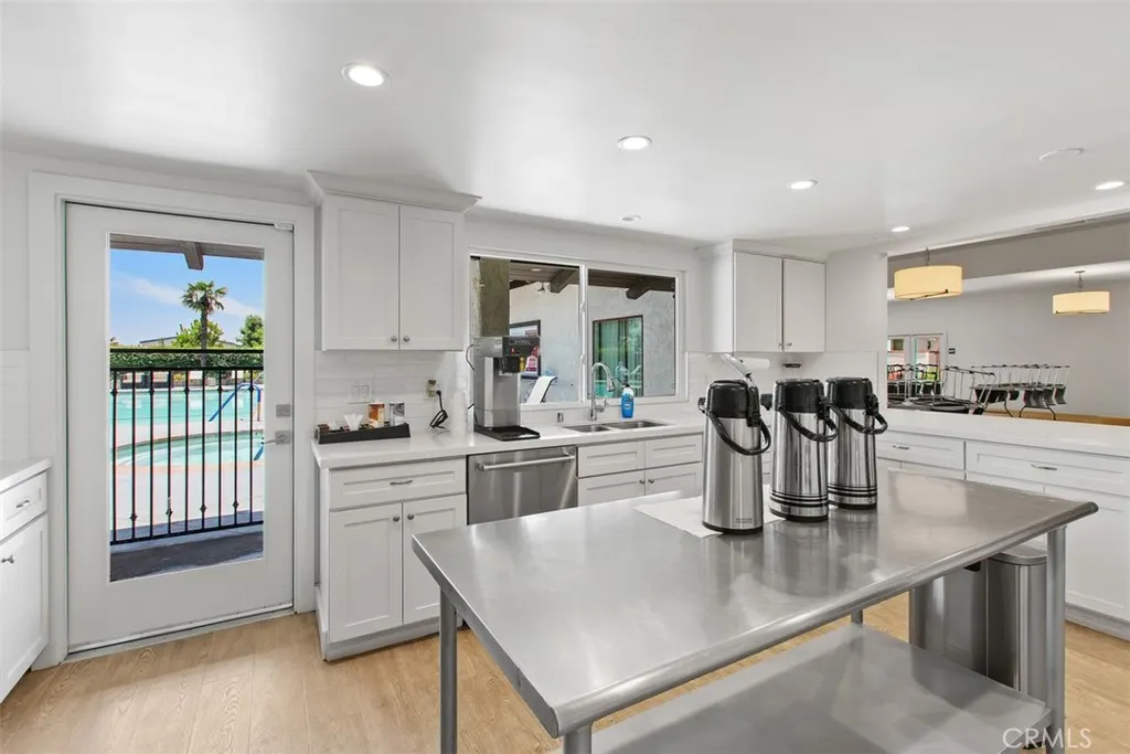 1456 E Philadelphia St Spc 368