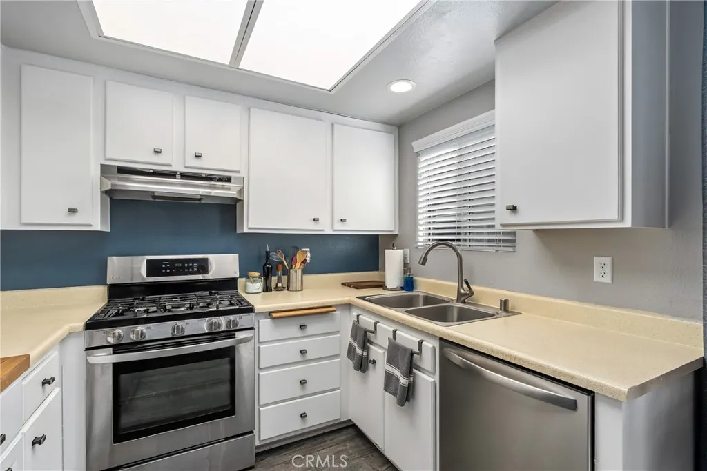 176 Whitney Avenue, #2