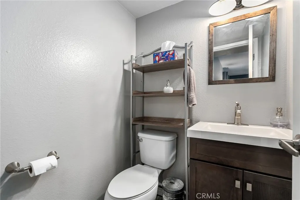 176 Whitney Avenue, #2