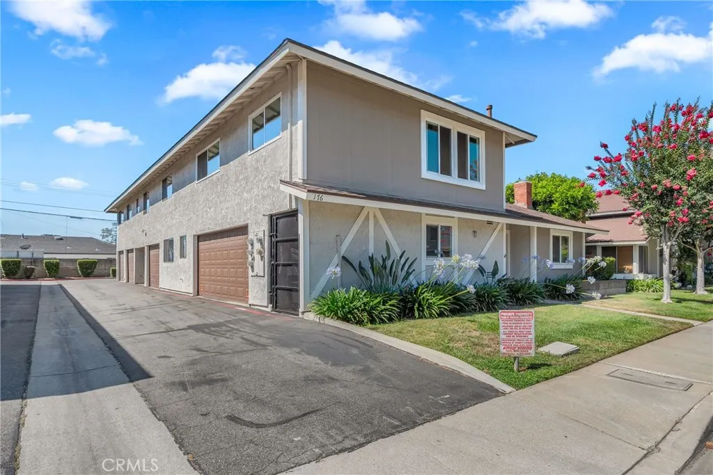 176 Whitney Avenue, #2