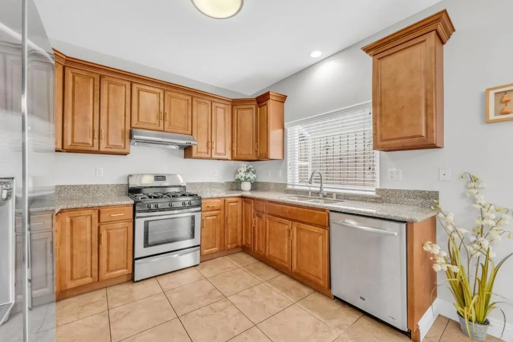 12025 Ferris Road