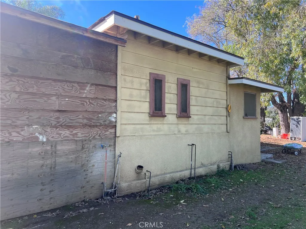 338 S 4th Avenue