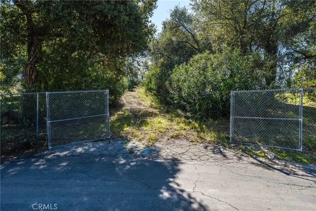1018 N Glendora Avenue