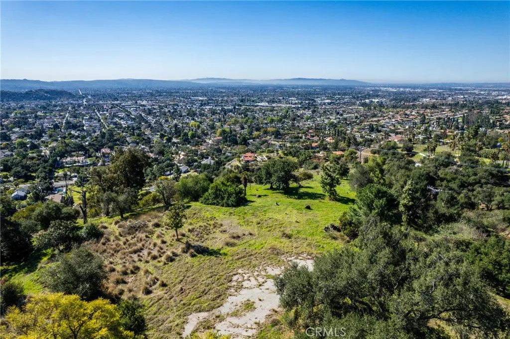 1018 N Glendora Avenue