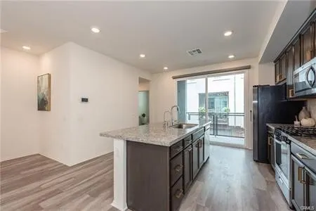 711 Hudson Lane