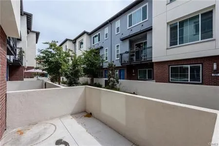 711 Hudson Lane