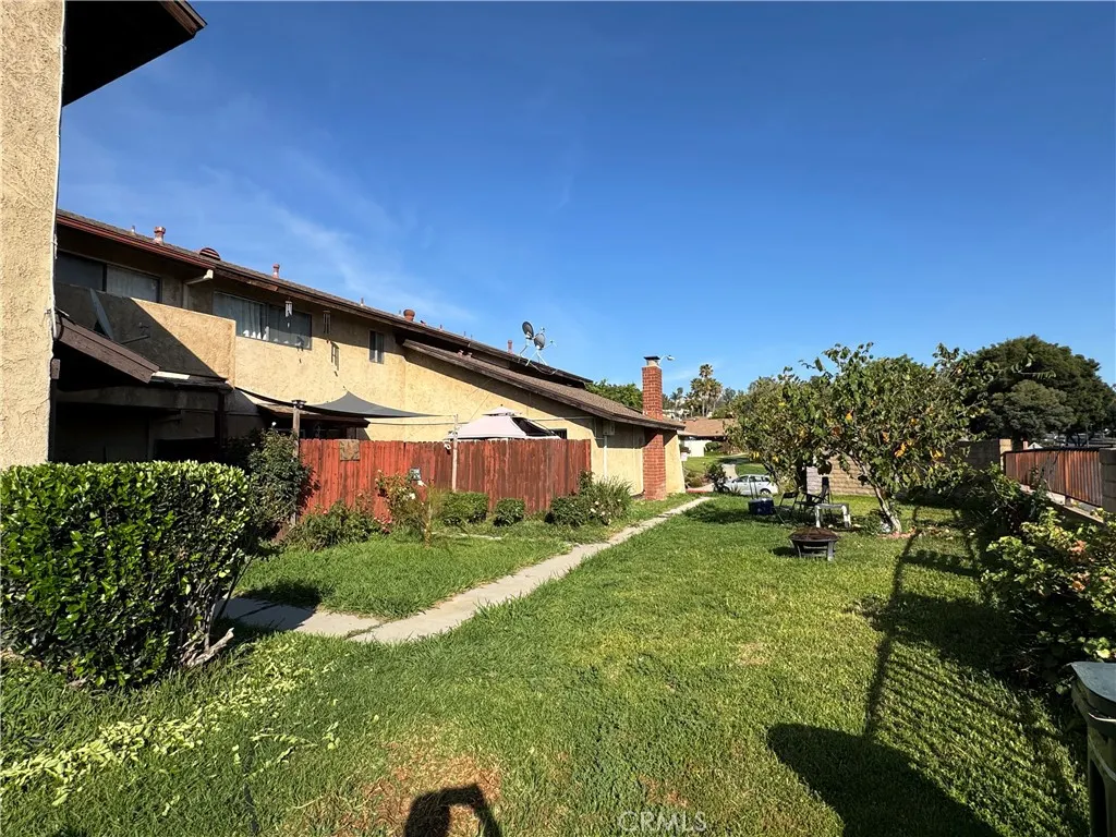 2453 S Ridgewood Drive