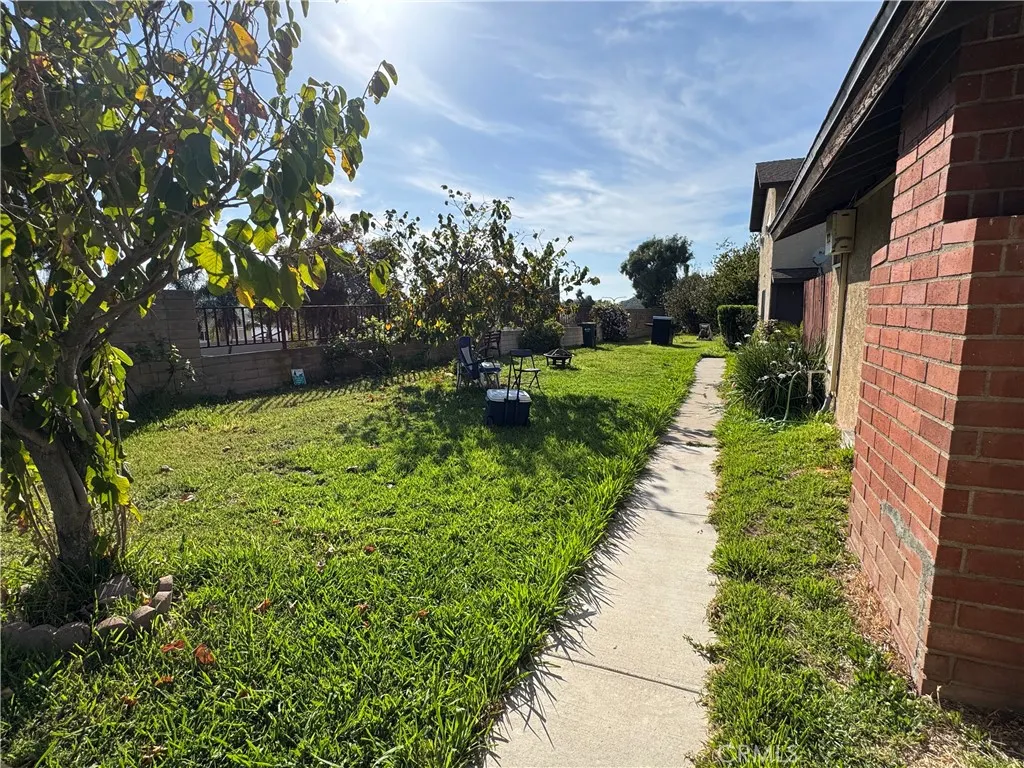 2453 S Ridgewood Drive