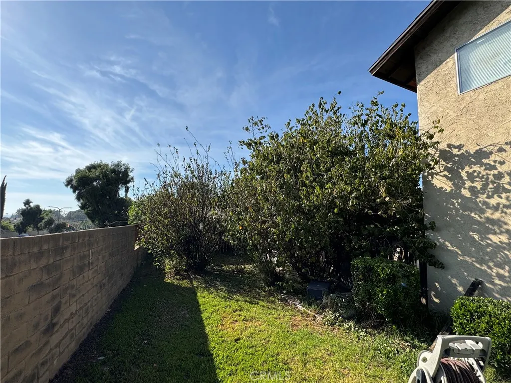 2453 S Ridgewood Drive
