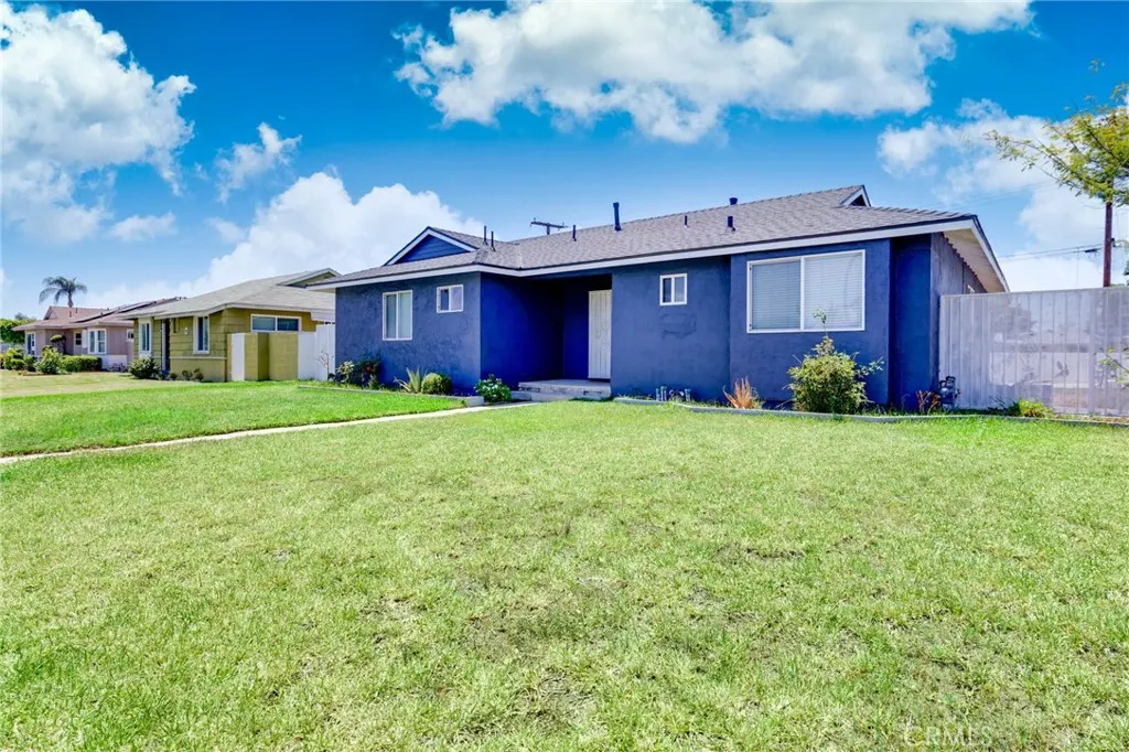 235 S Azusa Avenue