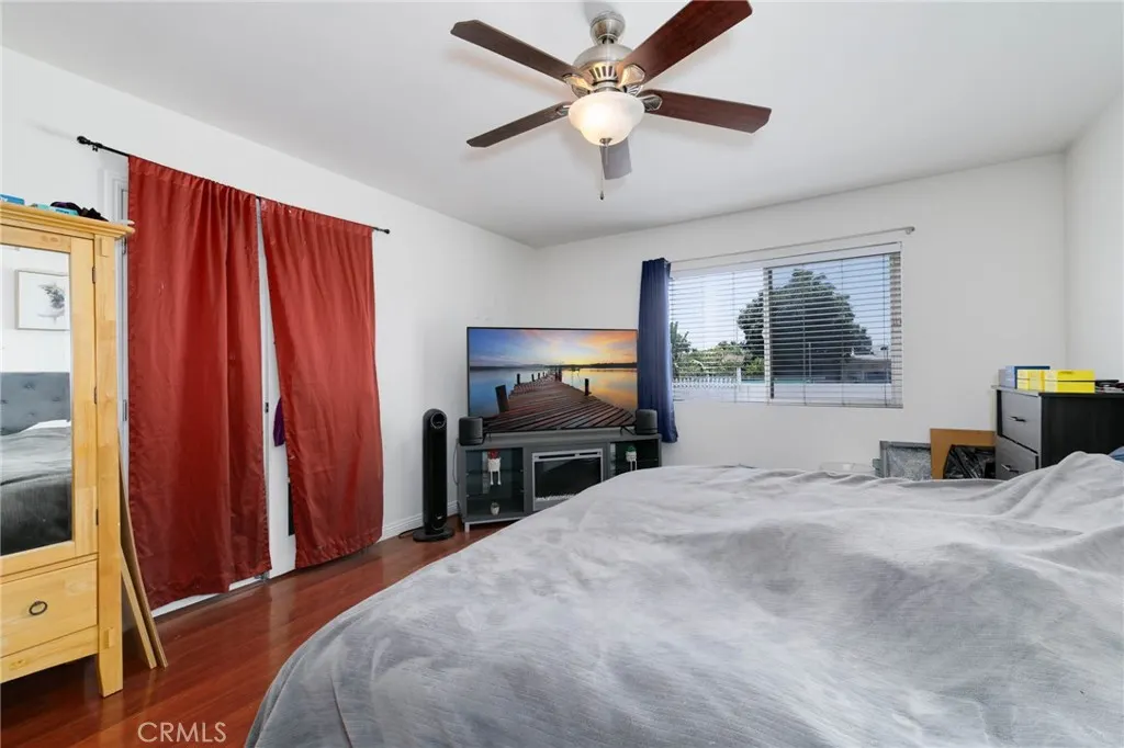 235 S Azusa Avenue