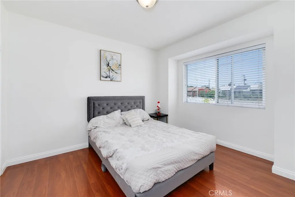 235 S Azusa Avenue