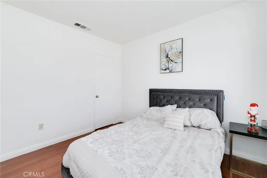 235 S Azusa Avenue