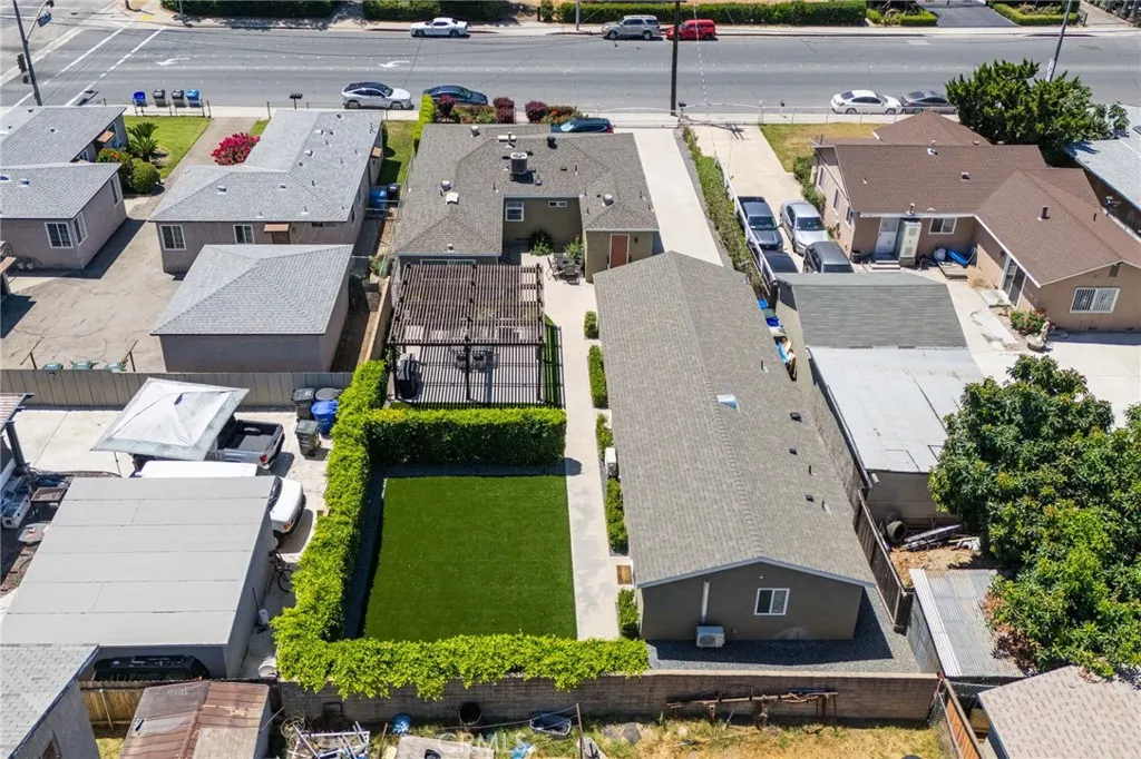 783 E Grand Avenue