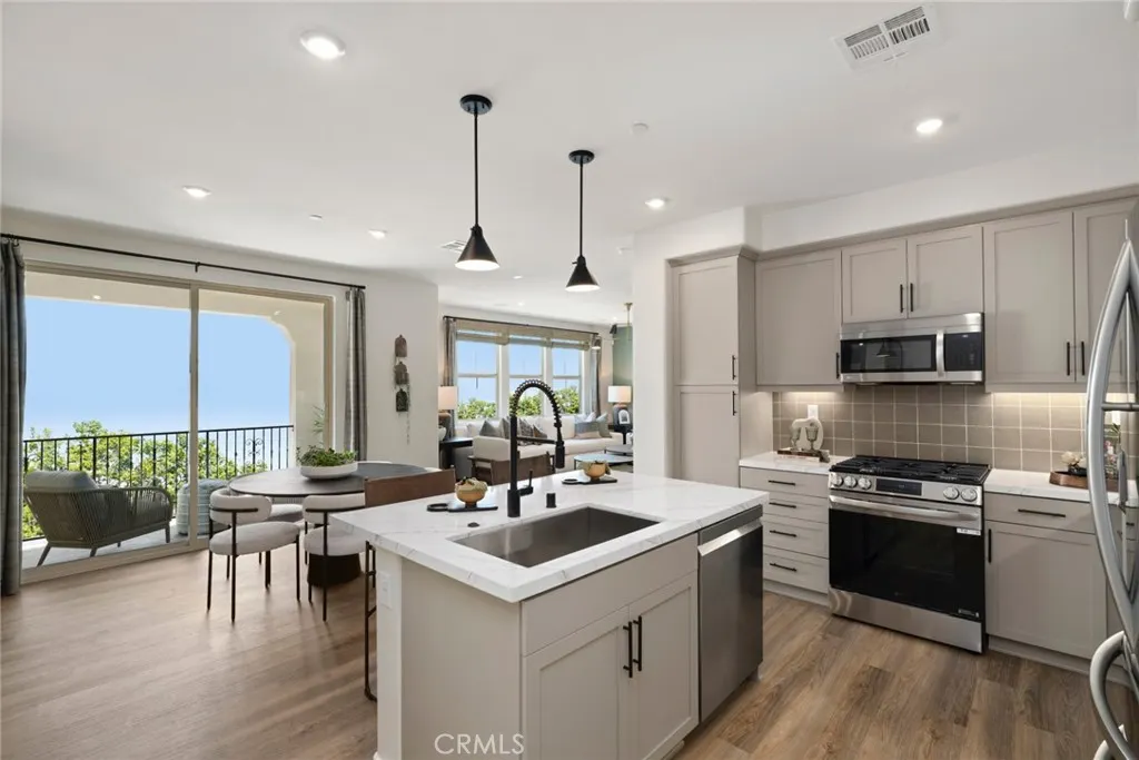 12247 Elliott Avenue, #F
