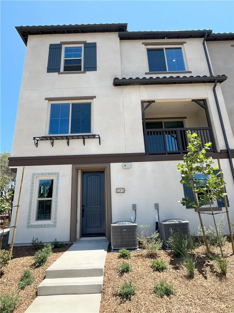 12247 Elliott Avenue, #B