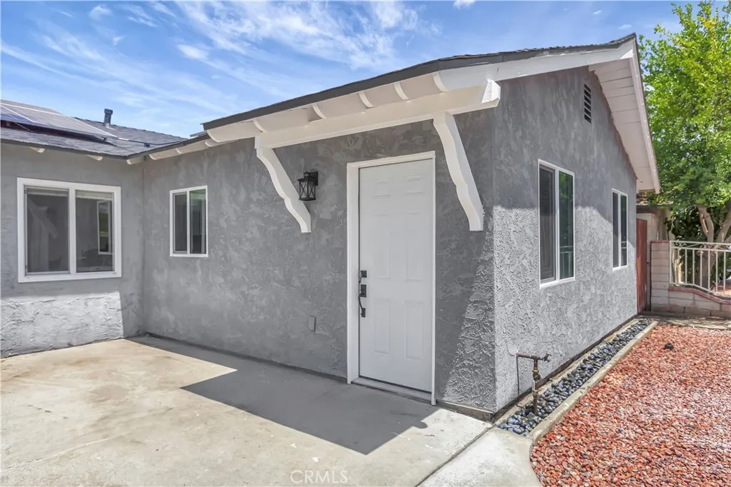 1115 Broadmoor Avenue