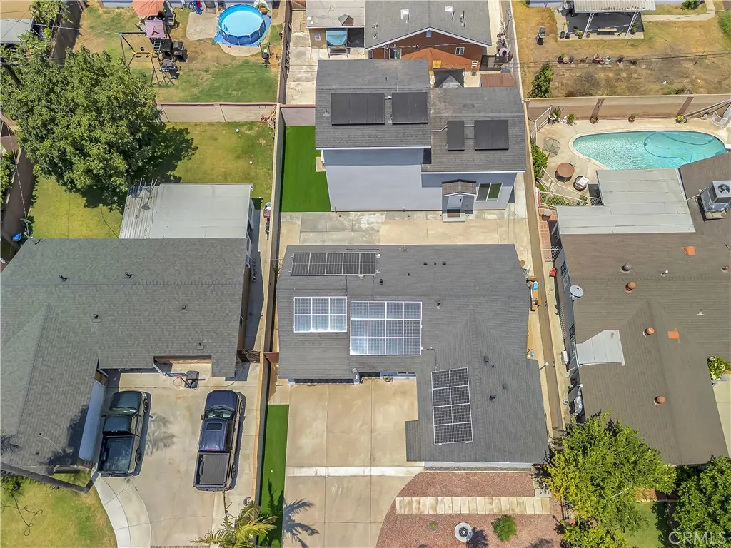 1115 Broadmoor Avenue